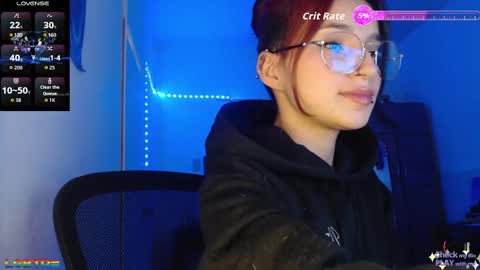 Snapshot of ale_blue_ chatting on September 30, 2:55 pm Ale online show from September 30, 2:55 pm