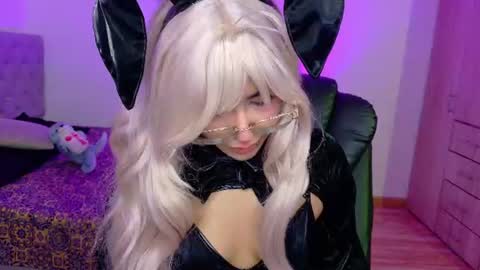 A L E J A  online show from July 28, 4:39 pm