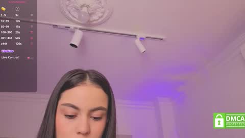 Snapshot of alejaa___ chatting on October 20, 11:35 am Alejandra online show from October 20, 11:35 am