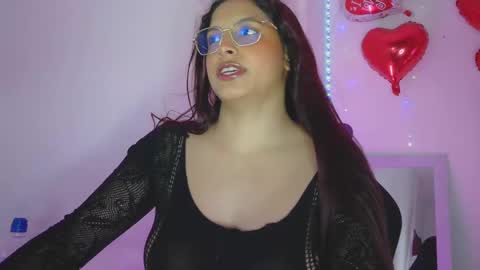Snapshot of alejaharker chatting on February 3, 3:31 am ebonycutegirl online show from February 3, 3:31 am