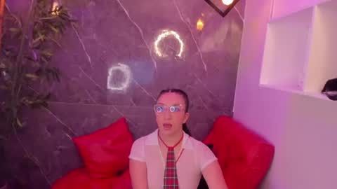 Aleja  online show from July 8, 9:28 pm