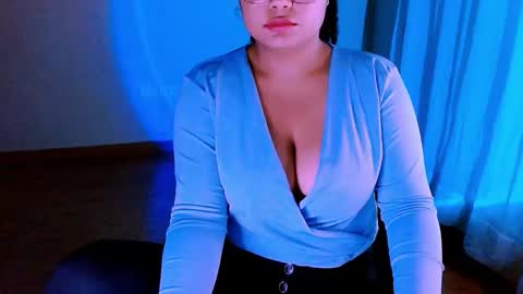 Alejandra  online show from November 4, 2:05 am