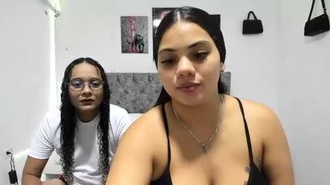 alejandra_evanss online show from June 25, 2:11 am