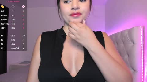 Snapshot of alessiabaum18 chatting on December 9, 4:12 am CATA online show from December 9, 4:12 am