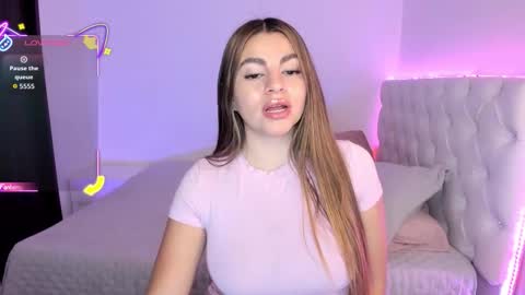 Snapshot of alessiabaum18 chatting on October 6, 4:18 am CATA online show from October 6, 4:18 am