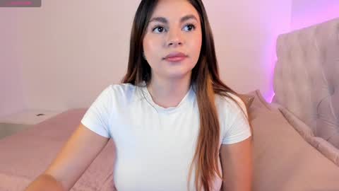 Snapshot of alessiabaum18 chatting on December 28, 3:47 am CATA online show from December 28, 3:47 am