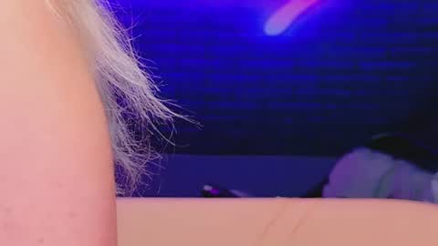 alessiacroft online show from June 19, 4:17 am
