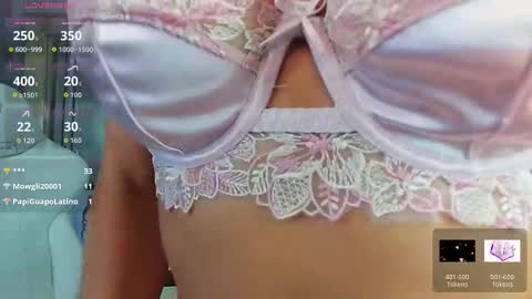 Snapshot of alexa_fort chatting on October 10, 12:48 am Alejandra online show from October 10, 12:48 am