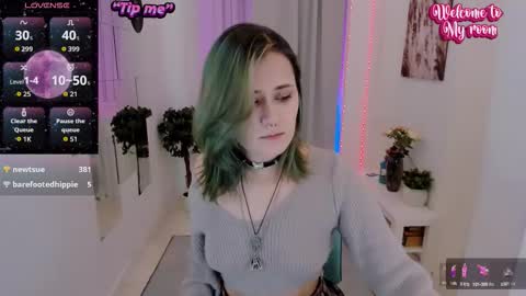Snapshot of alexa_lexi chatting on October 2, 11:37 am alexa_lexi online show from October 2, 11:37 am