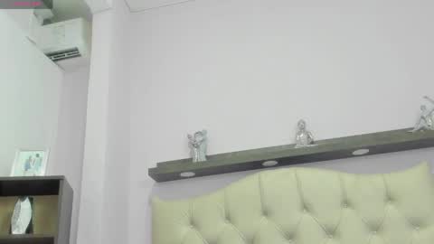 alexa_liss18 online show from May 11, 2:13 am