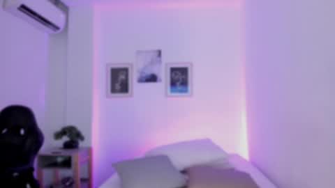 Snapshot of alexa_millers_ chatting on January 30, 4:27 am Alexa Millers online show from January 30, 4:27 am