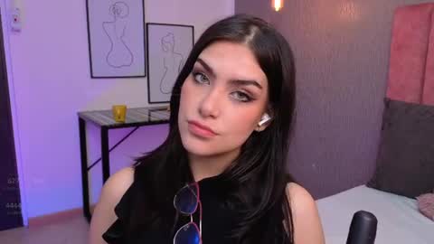 Alexa Thaylor online show from June 15, 6:52 pm