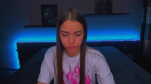 Snapshot of alexabarkley chatting on January 13, 3:34 am angel online show from January 13, 3:34 am
