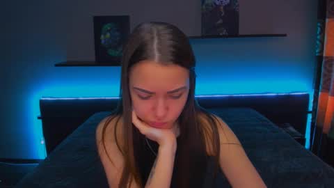 Snapshot of alexabarkley chatting on March 5, 3:08 am angel online show from March 5, 3:08 am