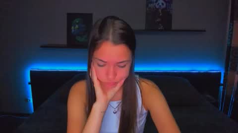 Snapshot of alexabarkley chatting on September 30, 12:27 am angel online show from September 30, 12:27 am