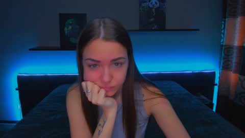 Snapshot of alexabarkley chatting on February 6, 3:16 am angel online show from February 6, 3:16 am