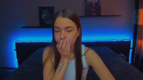 Snapshot of alexabarkley chatting on February 27, 3:14 am angel online show from February 27, 3:14 am