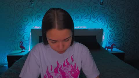 Snapshot of alexabarkley chatting on December 6, 3:08 am angel online show from December 6, 3:08 am