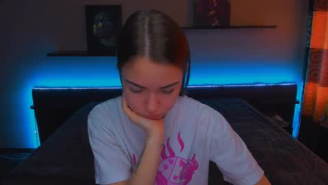 Snapshot of alexabarkley chatting on March 12, 3:13 am angel online show from March 12, 3:13 am
