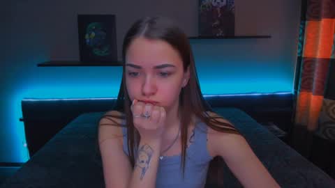 Snapshot of alexabarkley chatting on February 4, 3:11 am angel online show from February 4, 3:11 am