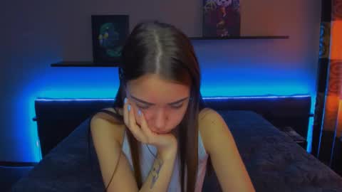 Snapshot of alexabarkley chatting on March 6, 3:24 am angel online show from March 6, 3:24 am