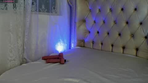 Snapshot of alexafoxy18 chatting on October 2, 7:13 am ALEXA online show from October 2, 7:13 am