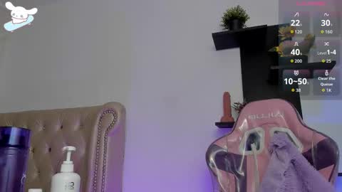 Snapshot of alexafoxy18 chatting on October 4, 6:41 am ALEXA online show from October 4, 6:41 am