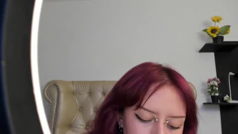 Snapshot of alexafoxy18 chatting on December 12, 4:15 am ALEXA online show from December 12, 4:15 am