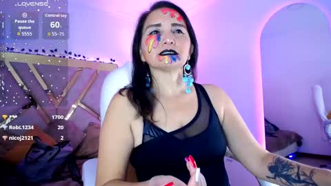 Snapshot of alexamoon__ chatting on October 14, 5:37 pm Alexa Moon online show from October 14, 5:37 pm