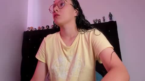 alexandra clauss online show from March 15, 8:00 pm