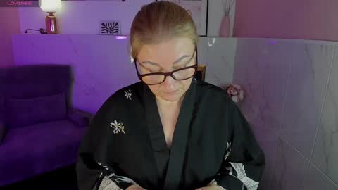 Alexandra online show from January 18, 12:02 am