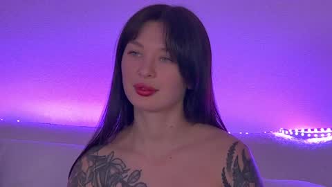 AlexandraBloom online show from February 8, 6:44 pm