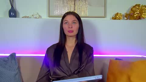 AlexandraBloom online show from September 17, 6:17 pm