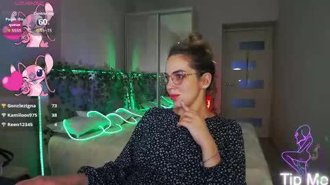 alexandracandy online show from May 12, 4:24 pm
