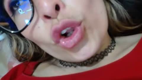 alexandrasaen online show from July 22, 12:11 am
