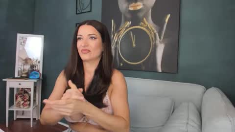 AlexaNikole online show from May 1, 7:33 am