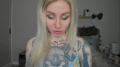 Snapshot of alexarush chatting on December 9, 6:14 pm alexarush online show from December 9, 6:14 pm