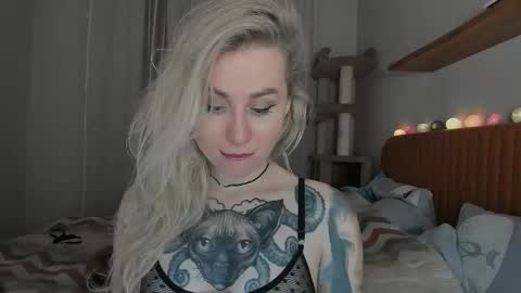 Snapshot of alexarush chatting on October 17, 5:27 pm alexarush online show from October 17, 5:27 pm