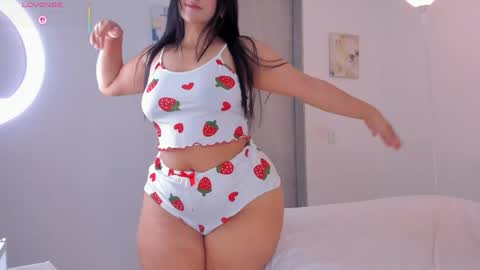 lexandra  online show from May 4, 9:46 am