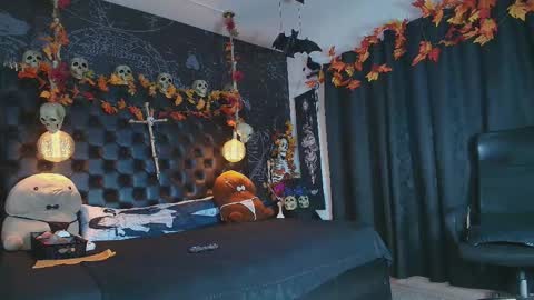 Alex online show from October 17, 7:50 pm