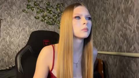 Alexia online show from April 29, 6:46 pm