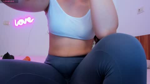 Alexia online show from August 2, 8:01 pm