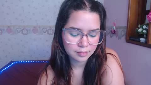 Snapshot of alexiarestrepo chatting on February 27, 12:13 pm Alexia online show from February 27, 12:13 pm