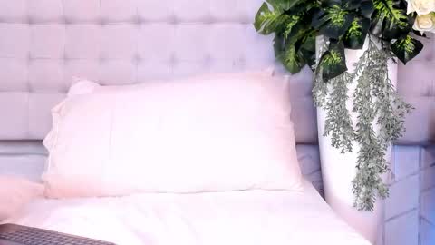 Alexia Brown online show from January 5, 5:27 pm