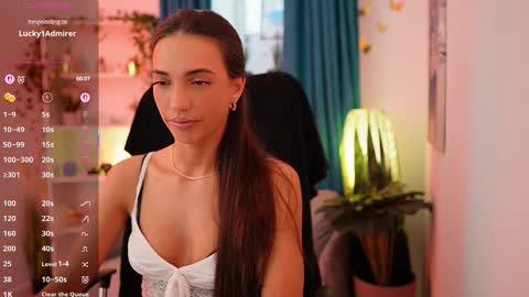 Snapshot of alexis_luv_ chatting on October 15, 1:36 pm Alexis online show from October 15, 1:36 pm