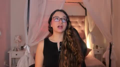 alexis_scott__ online show from June 11, 4:31 am