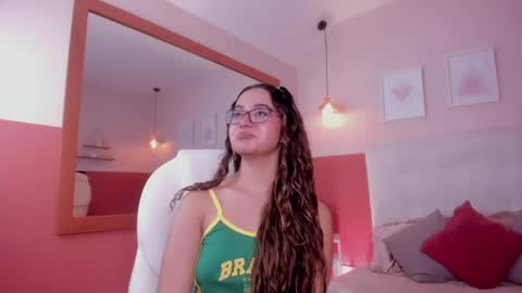 alexis_scott__ online show from May 16, 5:43 am