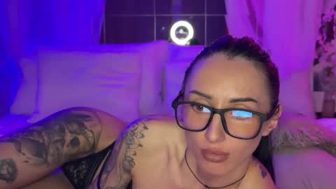 alexisalexxx online show from March 31, 6:52 pm