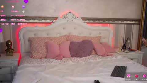 Alexxis Rae online show from August 2, 5:10 am