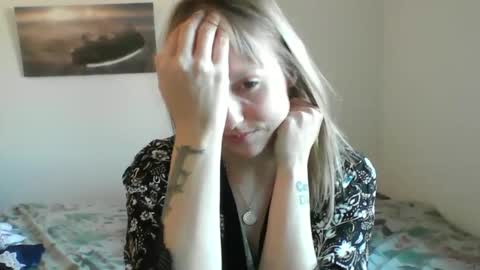 Snapshot of alice8363 chatting on January 13, 2:21 pm Alice online show from January 13, 2:21 pm